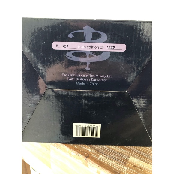 Rare Buffy the Vampire Slayer Maquette Statue - Picture 9 of 9